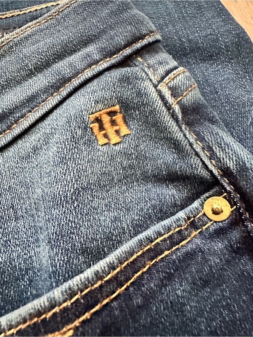 Tommy Hilfiger Women’s Greenwich Skinny Jeans - Picture 5 of 8